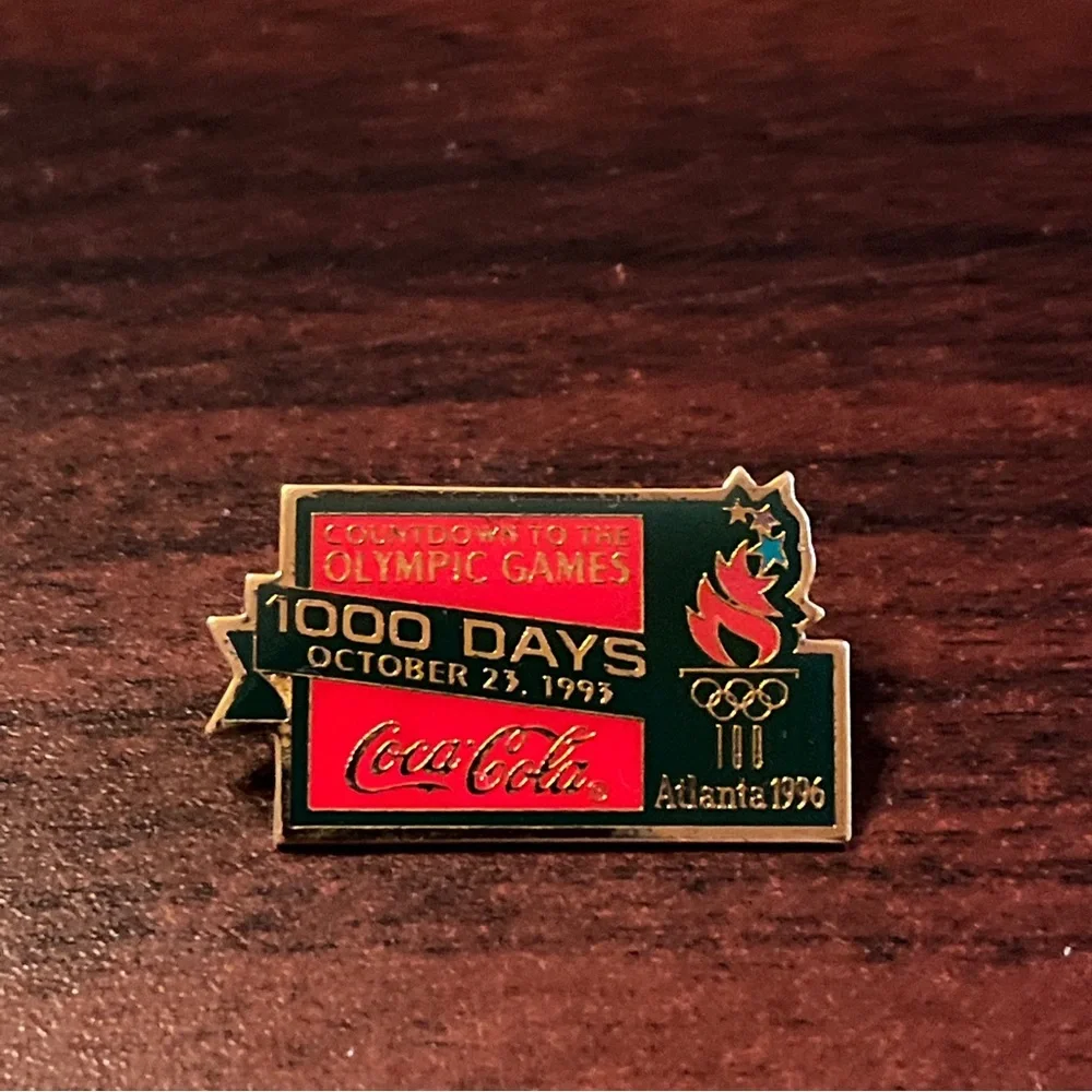 Vintage Coca Cola Countdown To The 1996 Atlanta Olympics 1000 Days Lapel Hat Pin